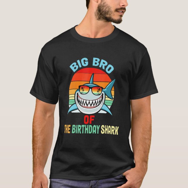 Big Bro Of The Shark Birthday Cute Brother Matchin T-Shirt (Front)