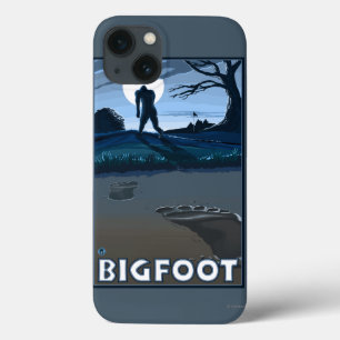 Big Foot walking through Golf Course iPhone 13 Case