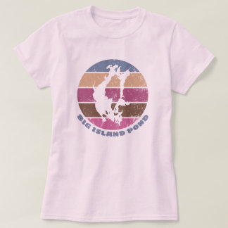 Big Island Pond Vintage Retro Pinks T-Shirt