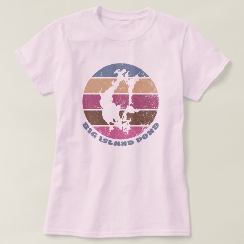 Big Island Pond Vintage Retro Pinks T_Shirt