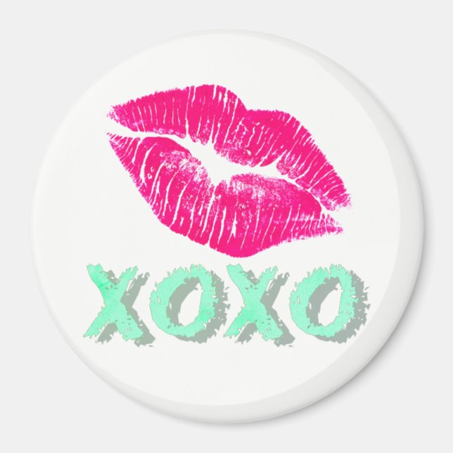 Big Pink Kiss Magnet (Front)