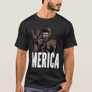 Bigfoot 4th Of July American Independence Day Asl T-Shirt