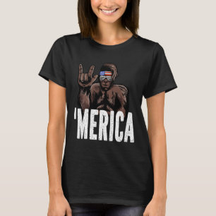Bigfoot 4th Of July American Independence Day Asl T-Shirt