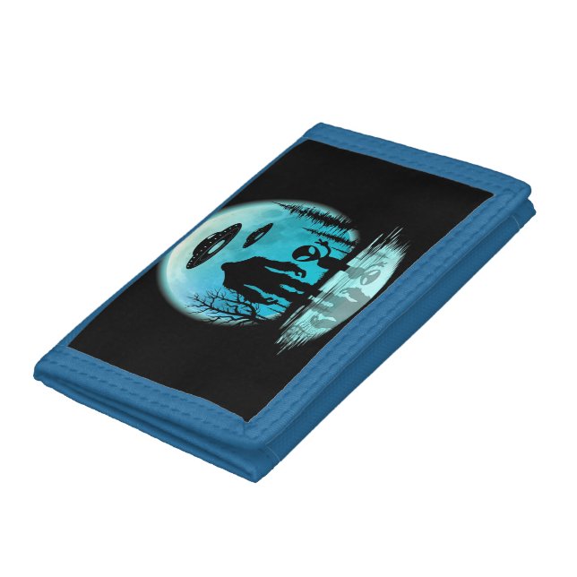 Bigfoot Alien UFO Disclosure Conspiracy Gift Trifold Wallet (Bottom)