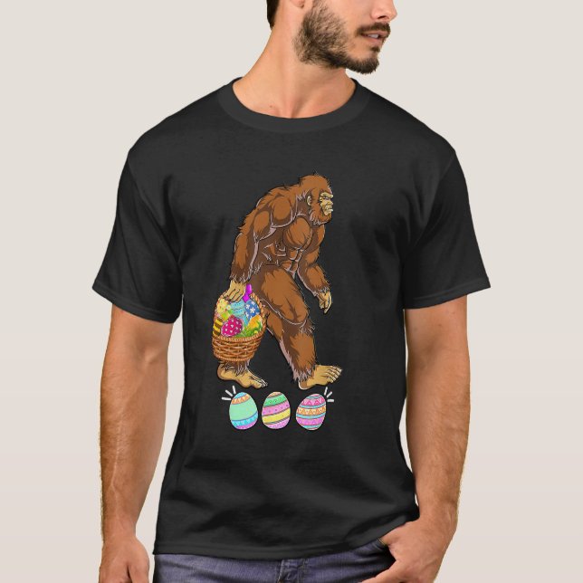 Bigfoot ester egg Easter day men Love Sasquatch  T-Shirt (Front)
