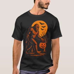 Bigfoot Halloween Sasquatch Jack O Lantern T-Shirt