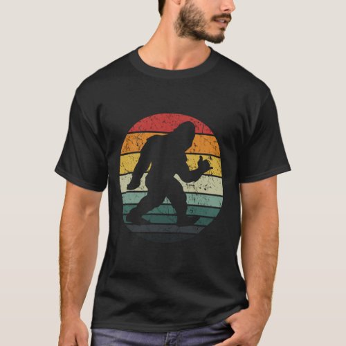 Bigfoot Hang Loose Sasquatch Yeti Retro Sunset T_Shirt