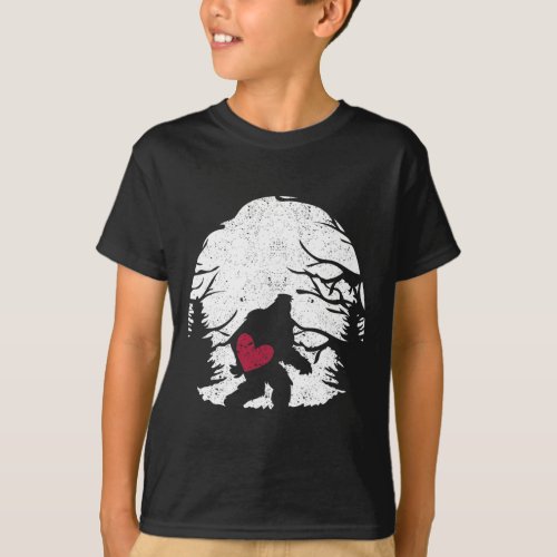 Bigfoot Heart Valentines Day Sasquatch Lover Coup T_Shirt