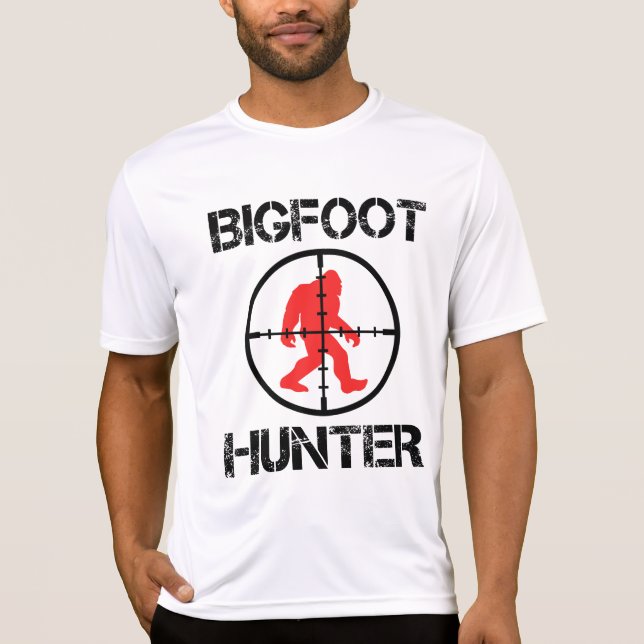 Bigfoot Hunter Funny Bigfoot Lover  T-Shirt (Front)