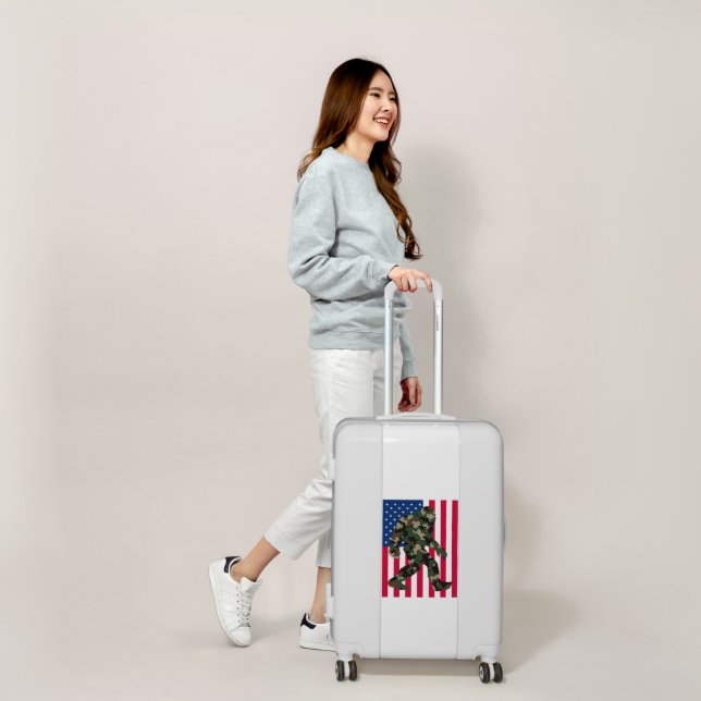 Bigfoot Sasquatch Camo   Luggage (Scale)