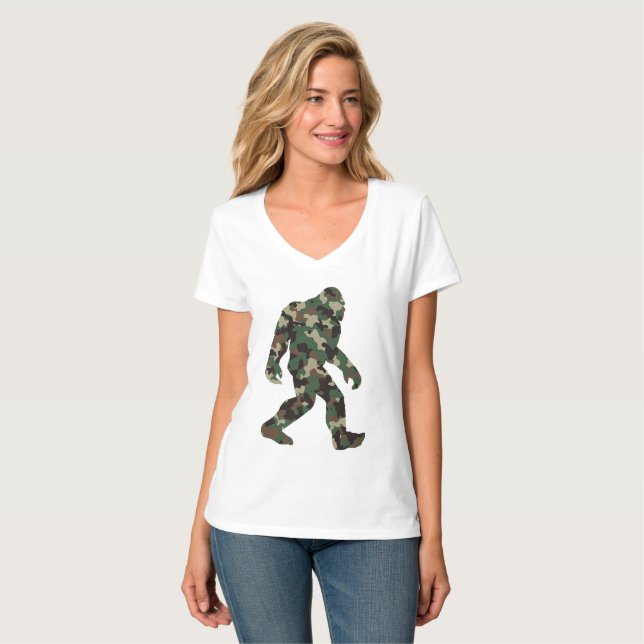 Bigfoot Sasquatch Camo      T-Shirt (Front Full)