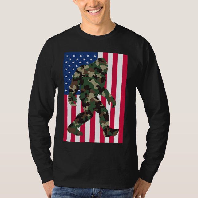 Bigfoot Sasquatch Camo    T-Shirt (Front)