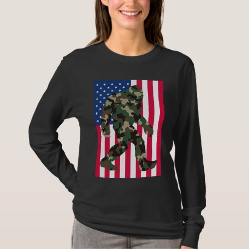 Bigfoot Sasquatch Camo      T_Shirt