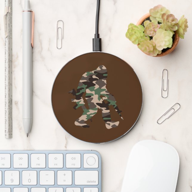 Bigfoot Sasquatch Camo      Wireless Charger (Desk)