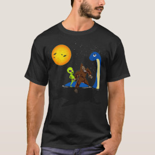 Bigfoot Sasquatch Loch Ness Monster Nessie Alien T-Shirt
