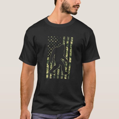 Bigfoot Sasquatch USA Camouflage American Flag T_Shirt