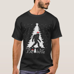 Bigfoot Sasquatch Yeti Believe santa hat Christmas T-Shirt