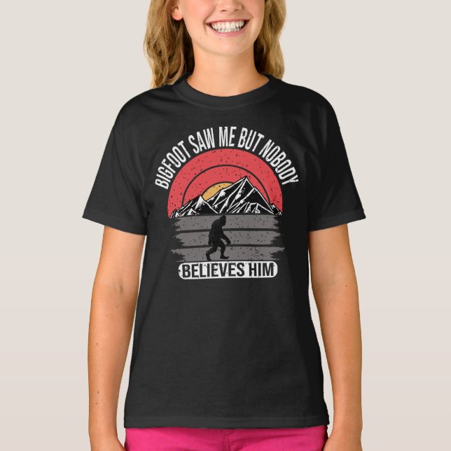 Bigfoot Saw Me But Nobody Believes Him Halloween T-Shirt (Front)