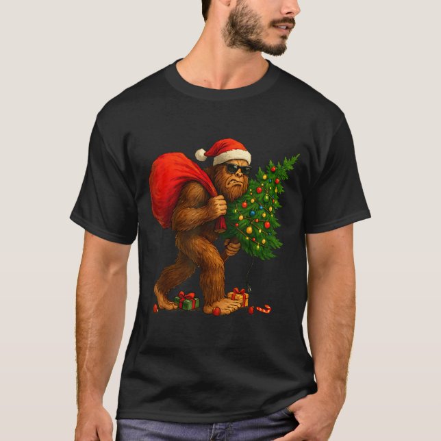 Bigfoot Stealing Christmas Tree Lights Xmas Boys M T-Shirt (Front)