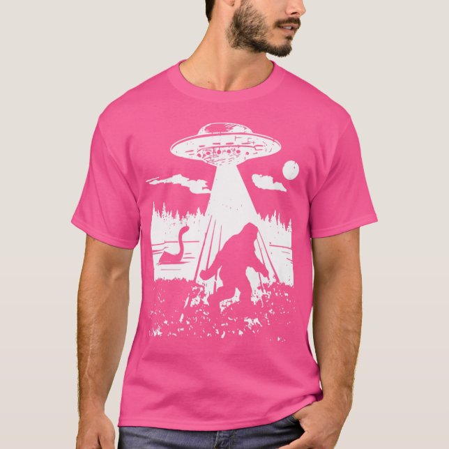 Bigfoot Ufo Abduction Funny Sasquatch Aliens Crypt T-Shirt (Front)