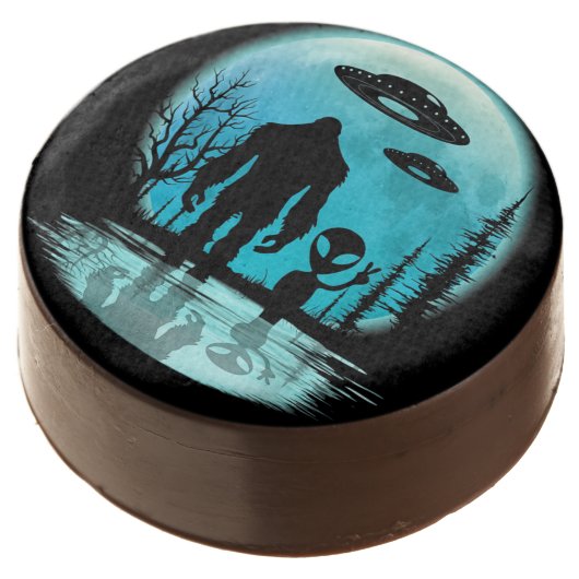 Bigfoot UFO Alien Chocolate Covered Oreo (Angled)