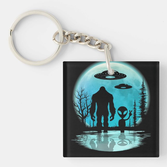 Bigfoot UFO Alien Keychain (Front)