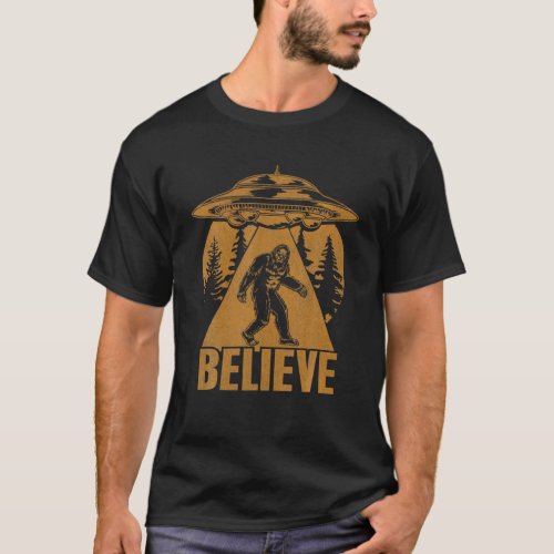 Bigfoot UFO Aliens BELIEVE Sasquatch Yeti Men Kids T_Shirt
