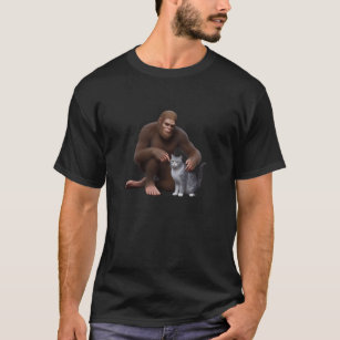 Bigfoot with cat - Tender giant love T-Shirt