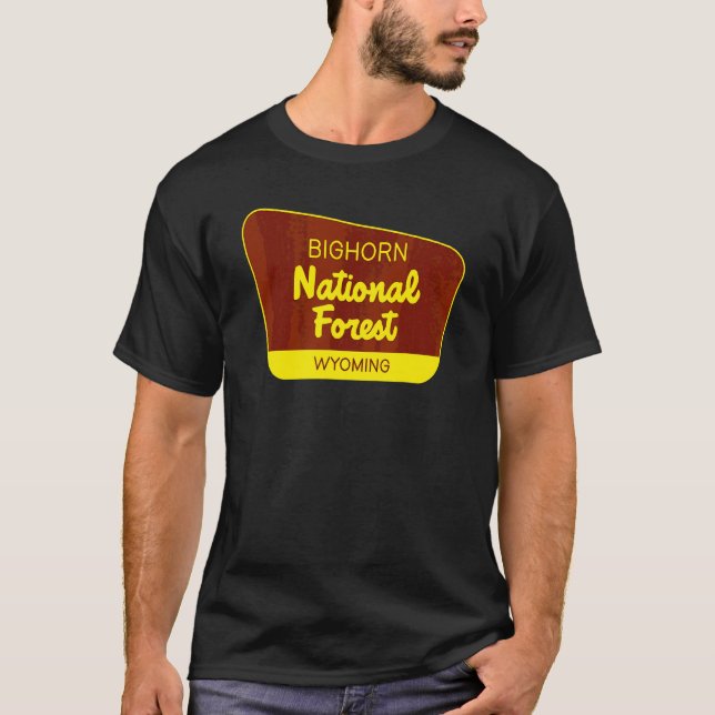 Bighorn National Forest Wyoming Retro Sign T-Shirt (Front)