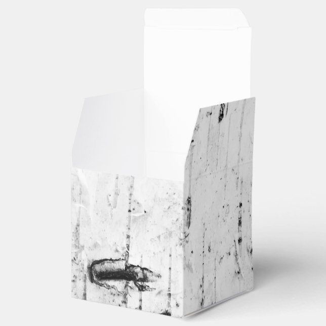 Birch bark texture favor boxes (Opened)