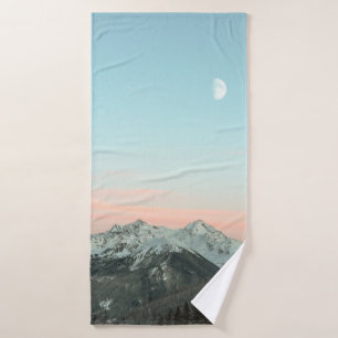 BIRD'S EYE VIEW OF MOUNTAIN PEAKS UNDER BLUE SKY BATH TOWEL