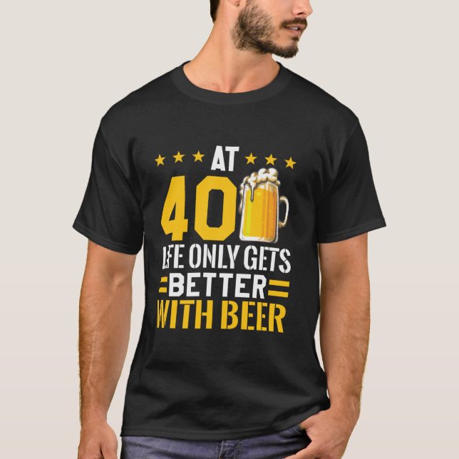 Birthday Drink Beer 40th Birthday Crew Happy 40 Ye T-Shirt (Front)