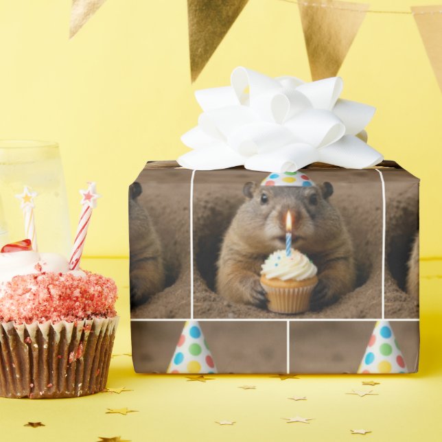 Birthday Groundhog with a Cupcake Wrapping Paper (Birthday Party)