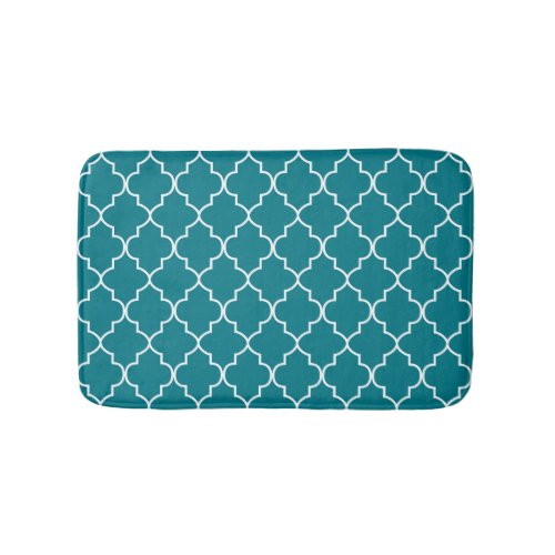 Biscay Bay and White Quatrefoil Bath Mat