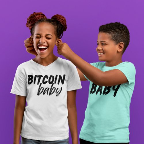 bitcoin MAMA crypto street_style gift for her T_Shirt