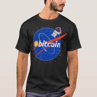 Bitcoin To the Moon Astronaut Crypto Cryptocurrenc T-Shirt