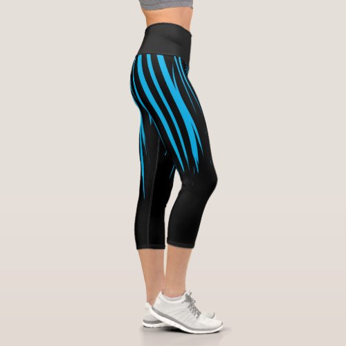 BLACK AND BLUE Capris 