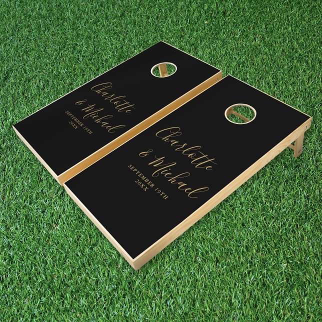 Black And Gold Personalized Signature Script Cornhole Set (Black And Gold Personalized Signature Script Cornhole Set)