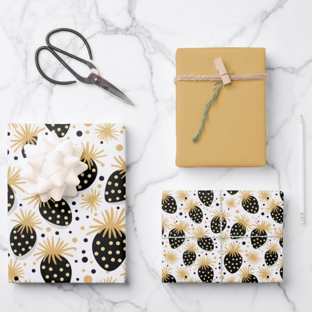 Black and Gold Strawberry Pattern Wrapping Paper Sheets (Front)