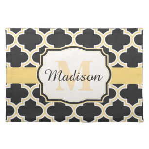Black and Golden Moroccan Quatrefoil Cloth Placemat