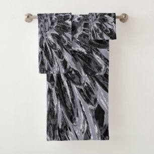 Black and Gray Dahlia Flower Bath Towel Set