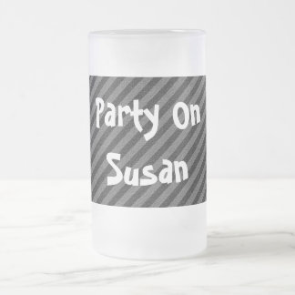 Black and Gray Diagonal Stripes Frosted Glass Beer Mug