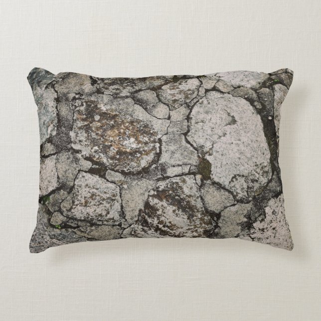 Black and gray stone fragment accent pillow (Front)