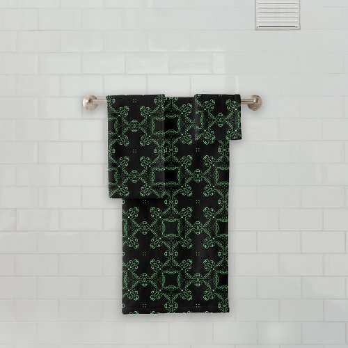 Black and Green Vintage Baroque Pattern Bath Towel Set