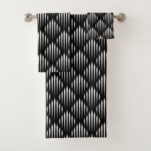 Black and White abstract line pattern  Bath Towel Set