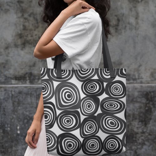 Black and white abstract shapes pattern tote bag