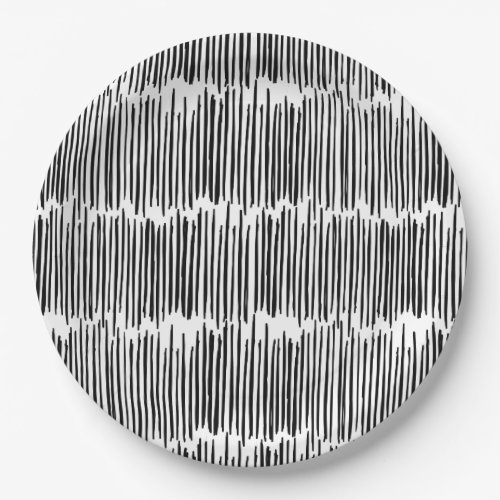 Black and White Abstract Stripe Pattern Paper Plates
