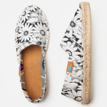 Black and White African Daisy Pattern