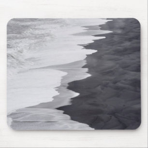 Black and white beach scenic mouse pad