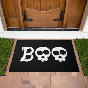 Black and White Bony Skull Boo Doormat